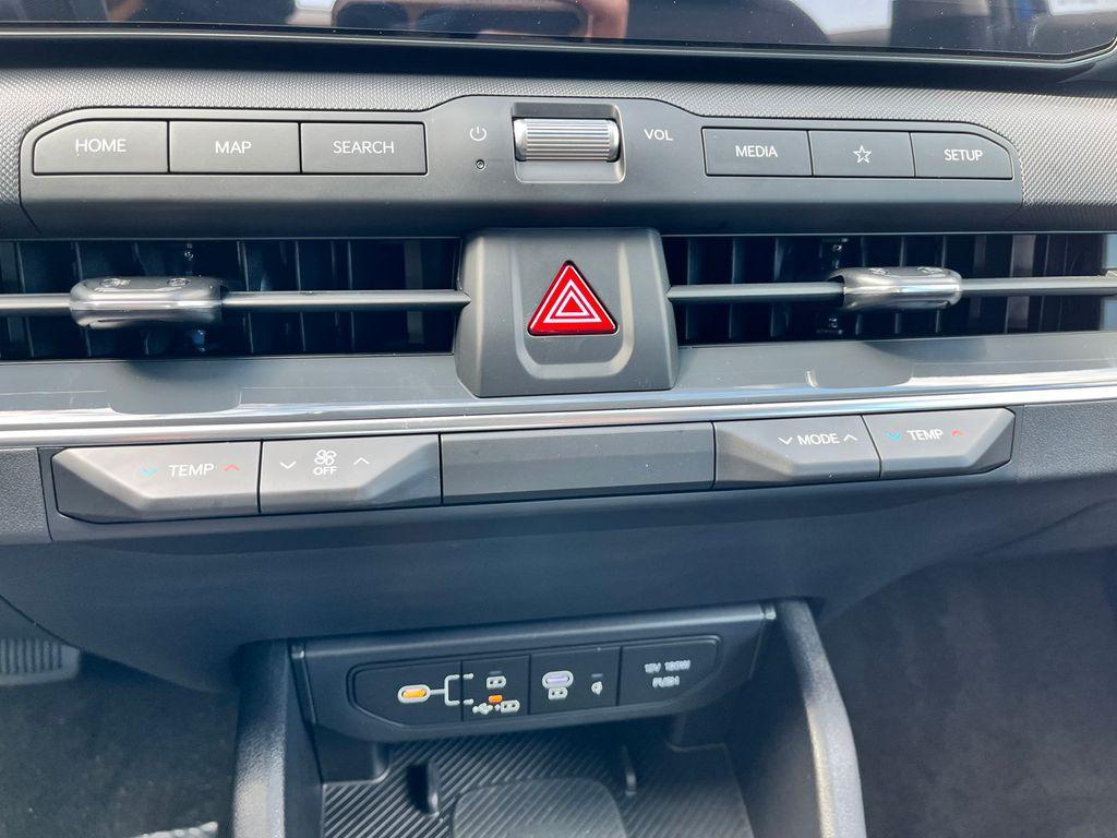 new 2025 Kia K4 car, priced at $24,031