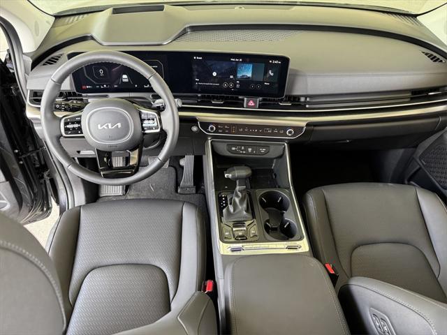 new 2025 Kia Carnival car, priced at $51,584
