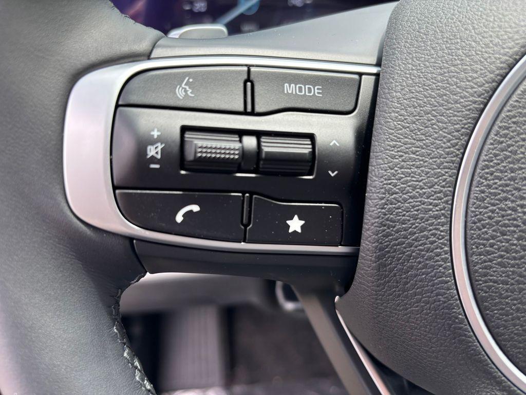 new 2025 Kia Sportage Hybrid car, priced at $38,295