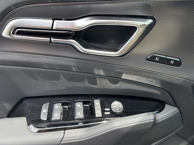 new 2025 Kia Sportage Hybrid car, priced at $39,795
