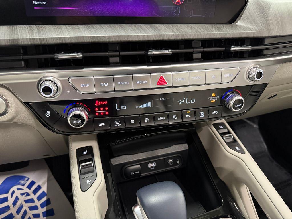 used 2024 Kia Telluride car, priced at $37,488