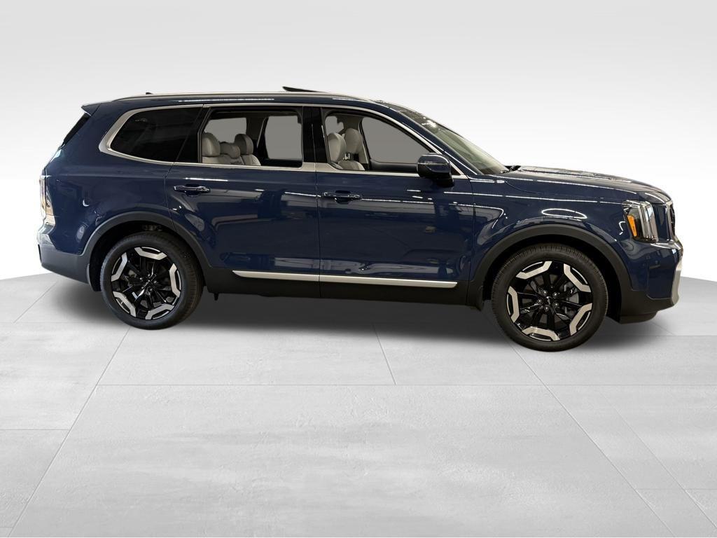 used 2024 Kia Telluride car, priced at $37,488