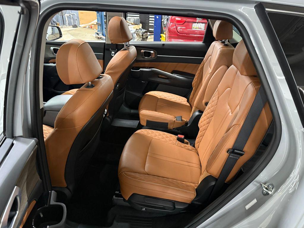 used 2023 Kia Sorento car, priced at $34,988