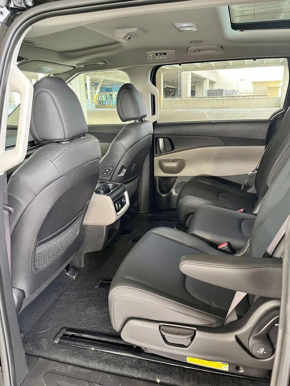 new 2025 Kia Carnival car, priced at $47,388