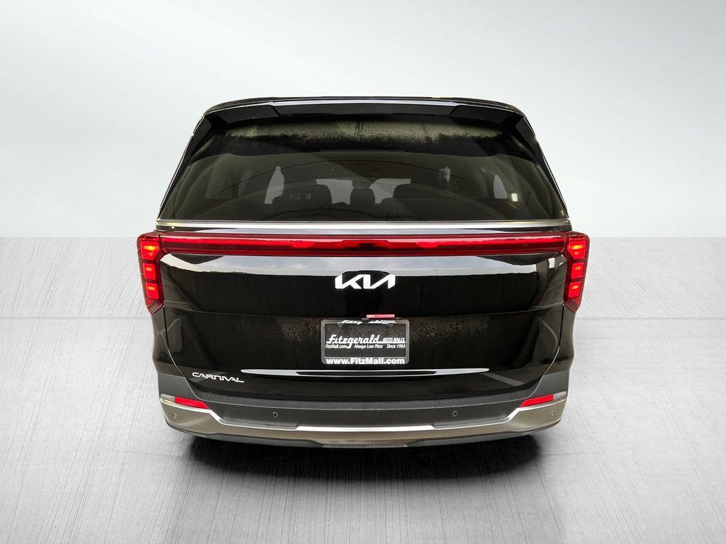 new 2025 Kia Carnival car, priced at $47,388