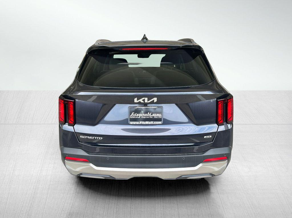 new 2025 Kia Sorento car, priced at $39,108