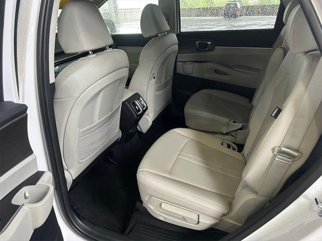 new 2025 Kia Sorento car, priced at $41,242