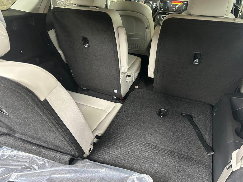 new 2025 Kia Sorento car, priced at $40,492