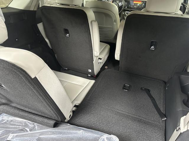 new 2025 Kia Sorento car, priced at $41,242