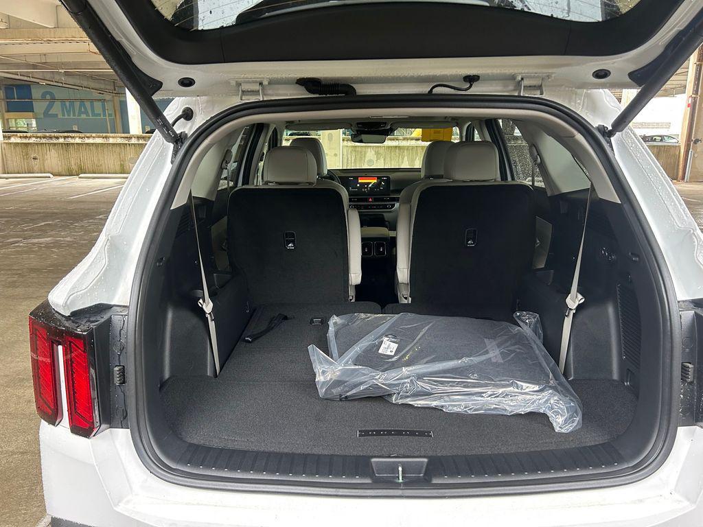 new 2025 Kia Sorento car, priced at $40,492