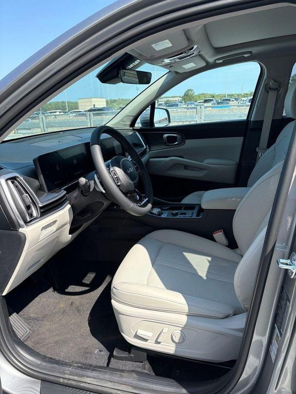new 2025 Kia Sorento Hybrid car, priced at $40,224