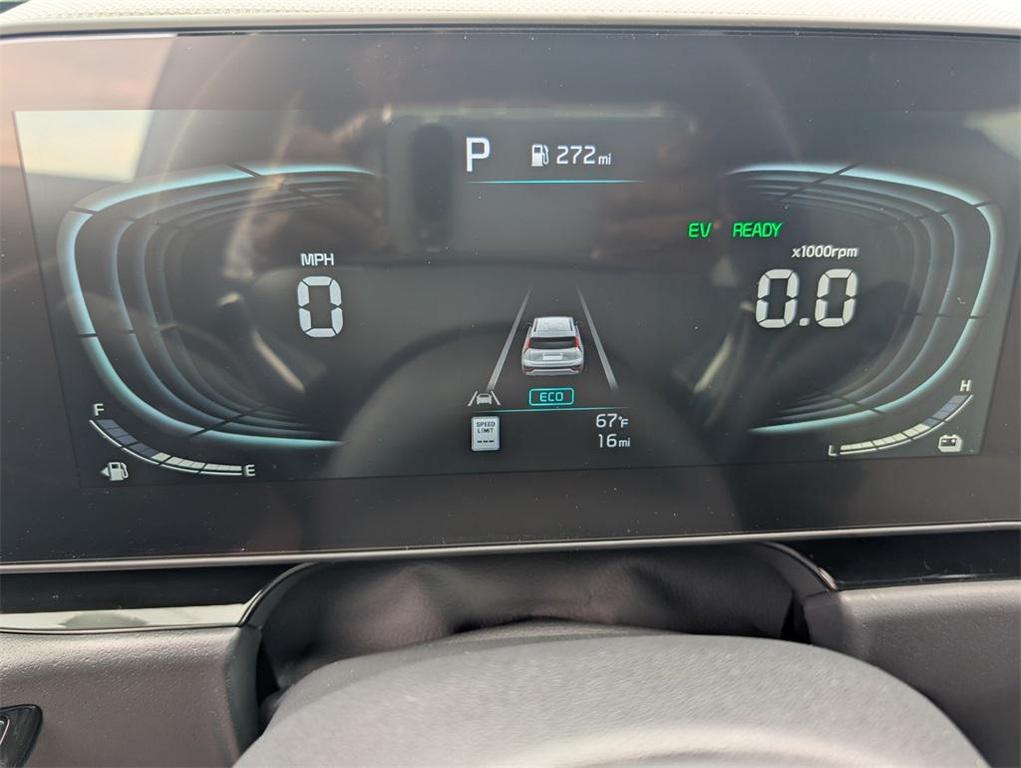 new 2025 Kia Niro car, priced at $29,657