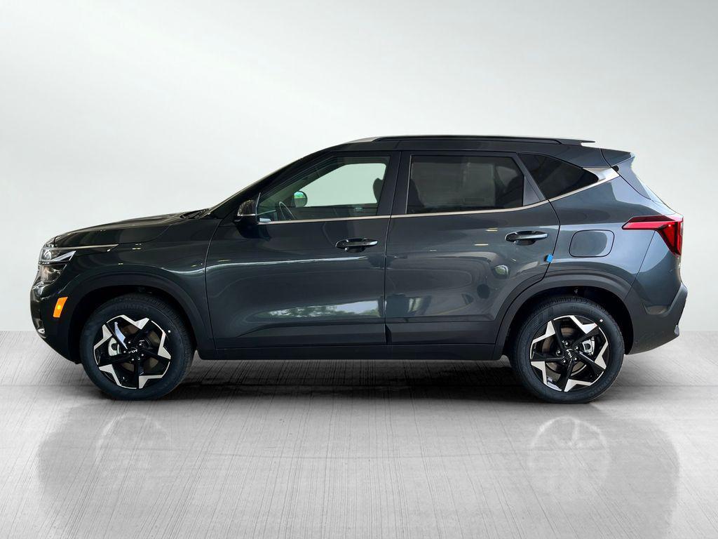 new 2025 Kia Seltos car, priced at $27,945