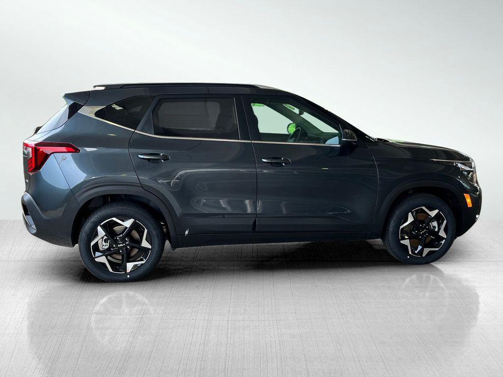 new 2025 Kia Seltos car, priced at $27,945