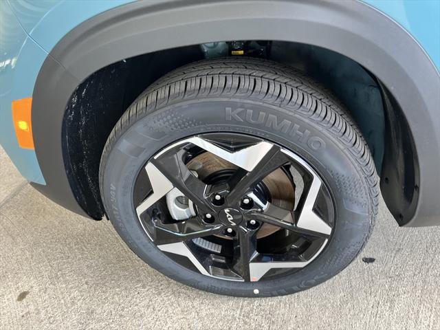 new 2025 Kia Seltos car, priced at $28,695