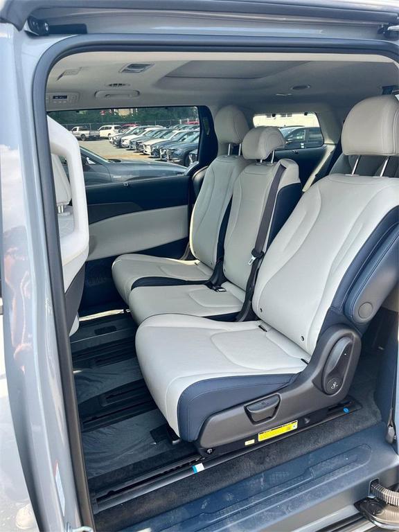 new 2026 Kia Carnival Hybrid car, priced at $49,524