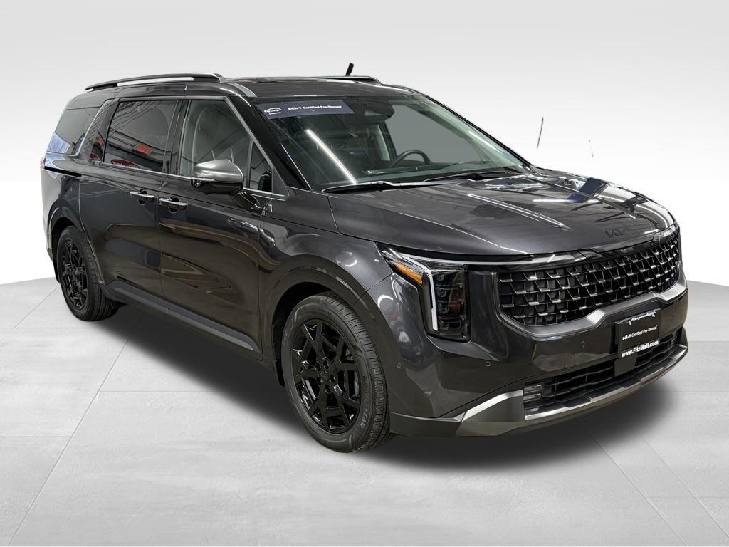 used 2025 Kia Carnival car, priced at $46,988