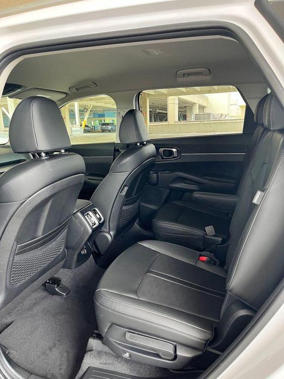 new 2025 Kia Sorento car, priced at $38,326