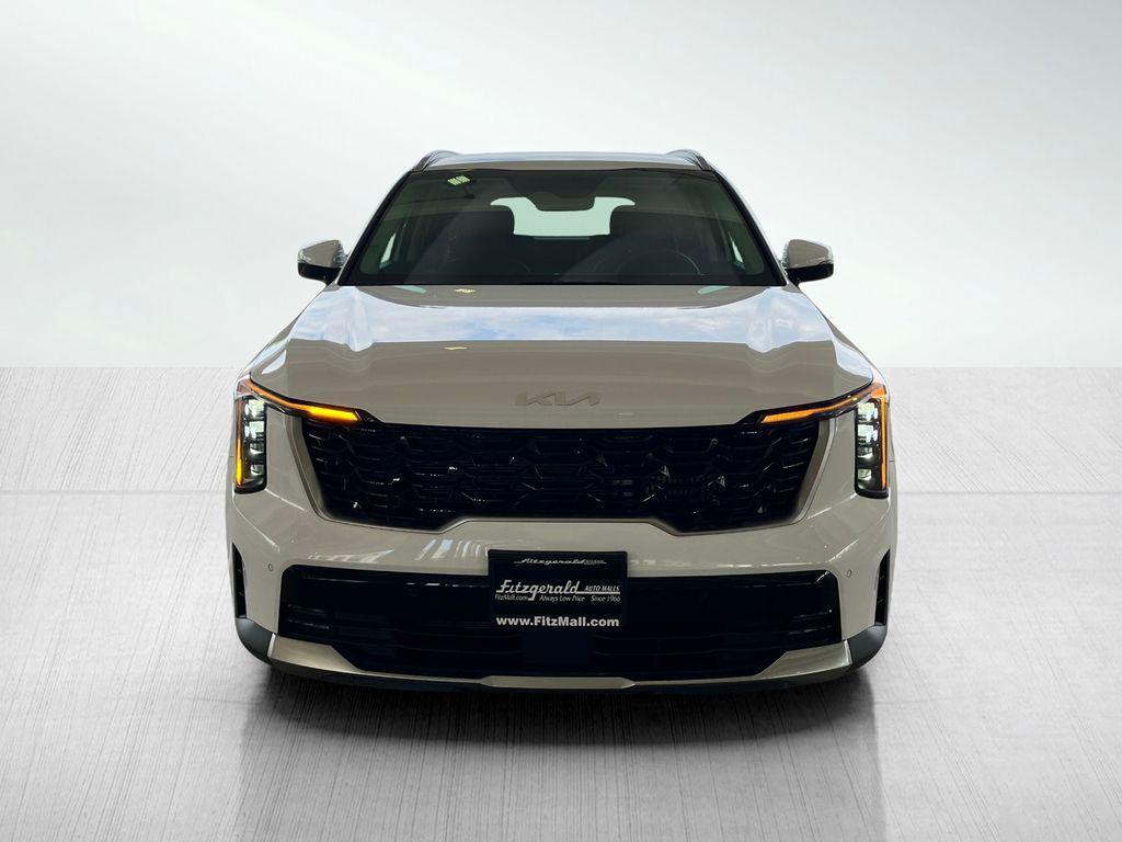 new 2025 Kia Sorento car, priced at $38,326