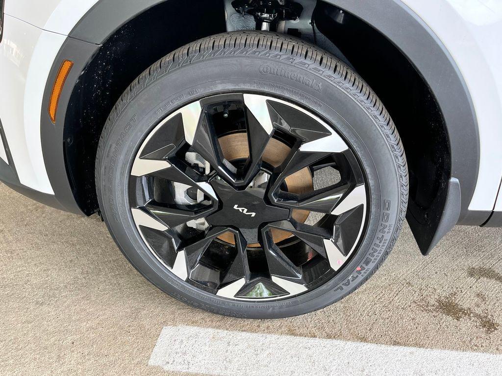 new 2025 Kia Sorento car, priced at $38,326