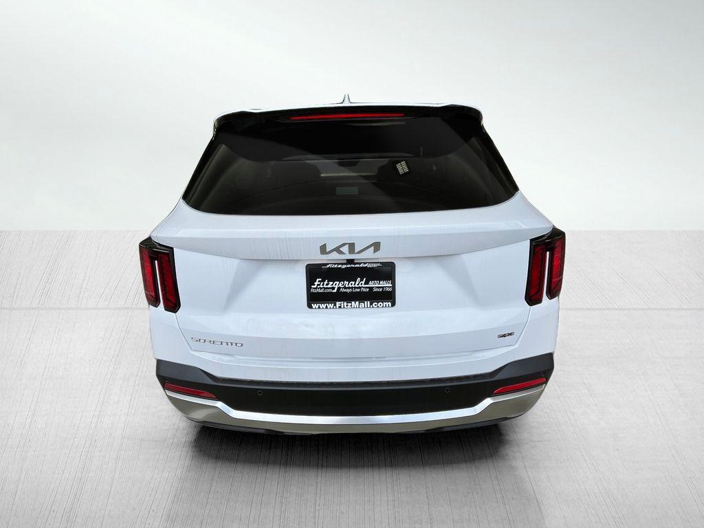 new 2025 Kia Sorento car, priced at $38,326