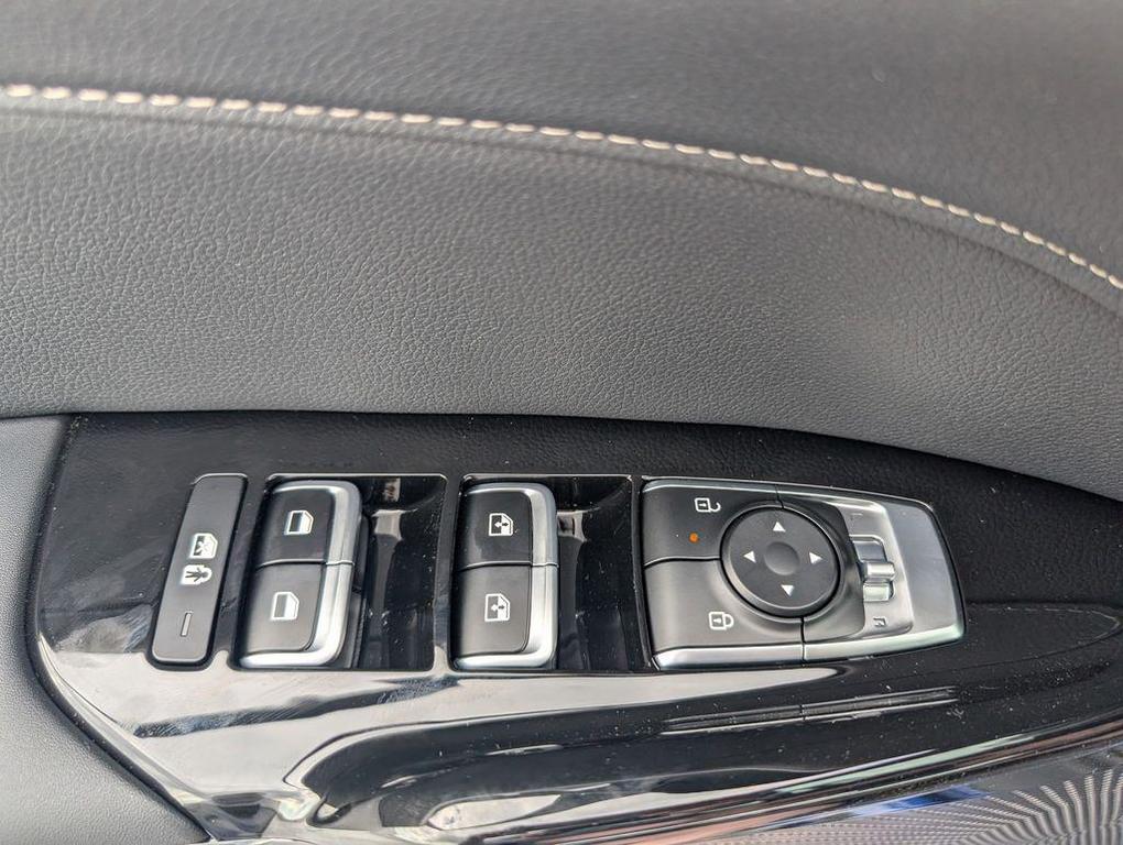new 2025 Kia K5 car, priced at $29,653