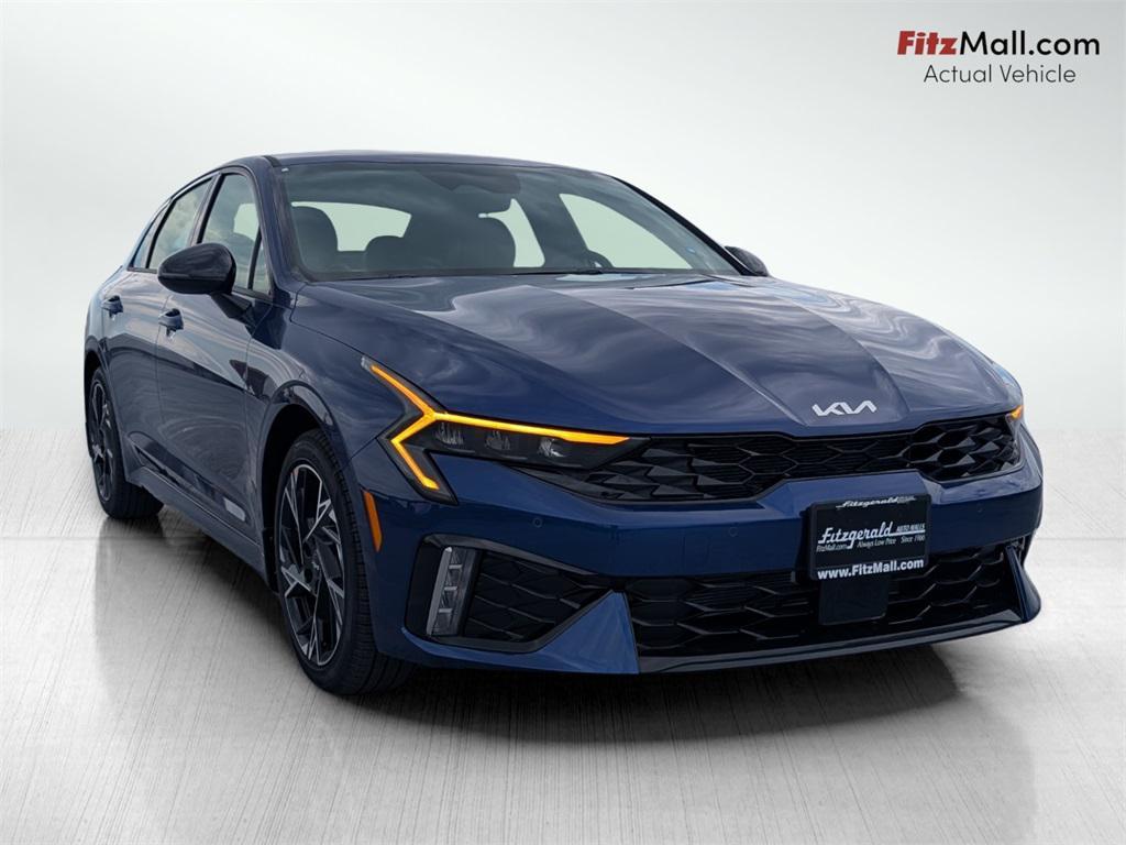 new 2025 Kia K5 car, priced at $30,153