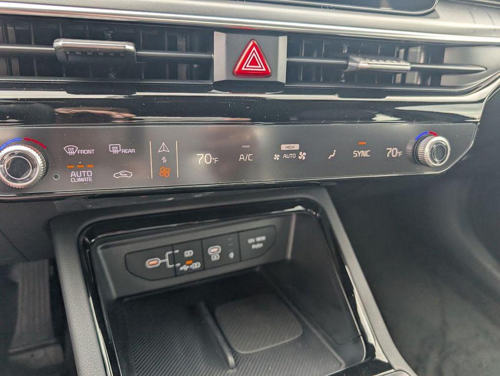 new 2025 Kia K5 car, priced at $29,653