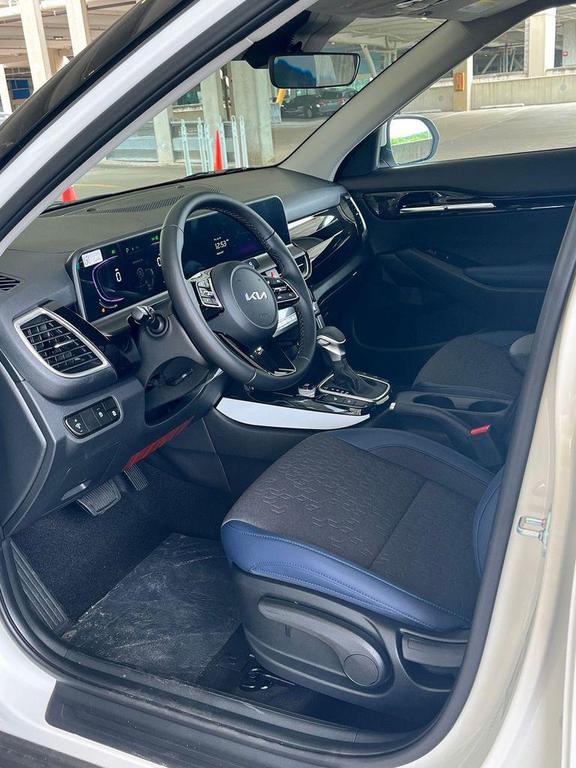 new 2025 Kia Seltos car, priced at $27,281