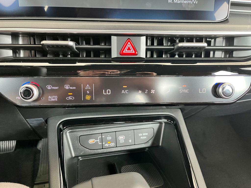 new 2025 Kia K5 car, priced at $32,083