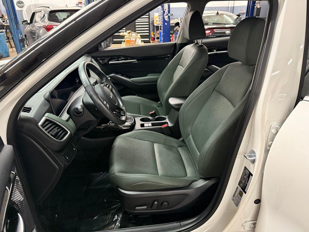 used 2024 Kia Seltos car, priced at $24,988