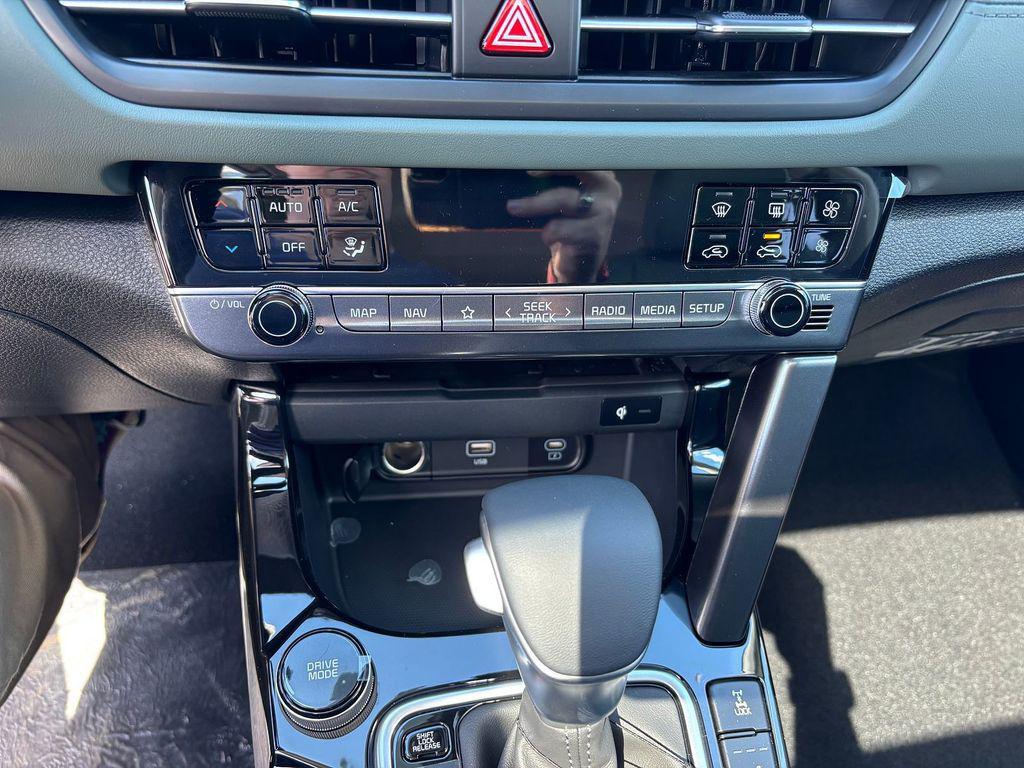 new 2025 Kia Seltos car, priced at $31,428