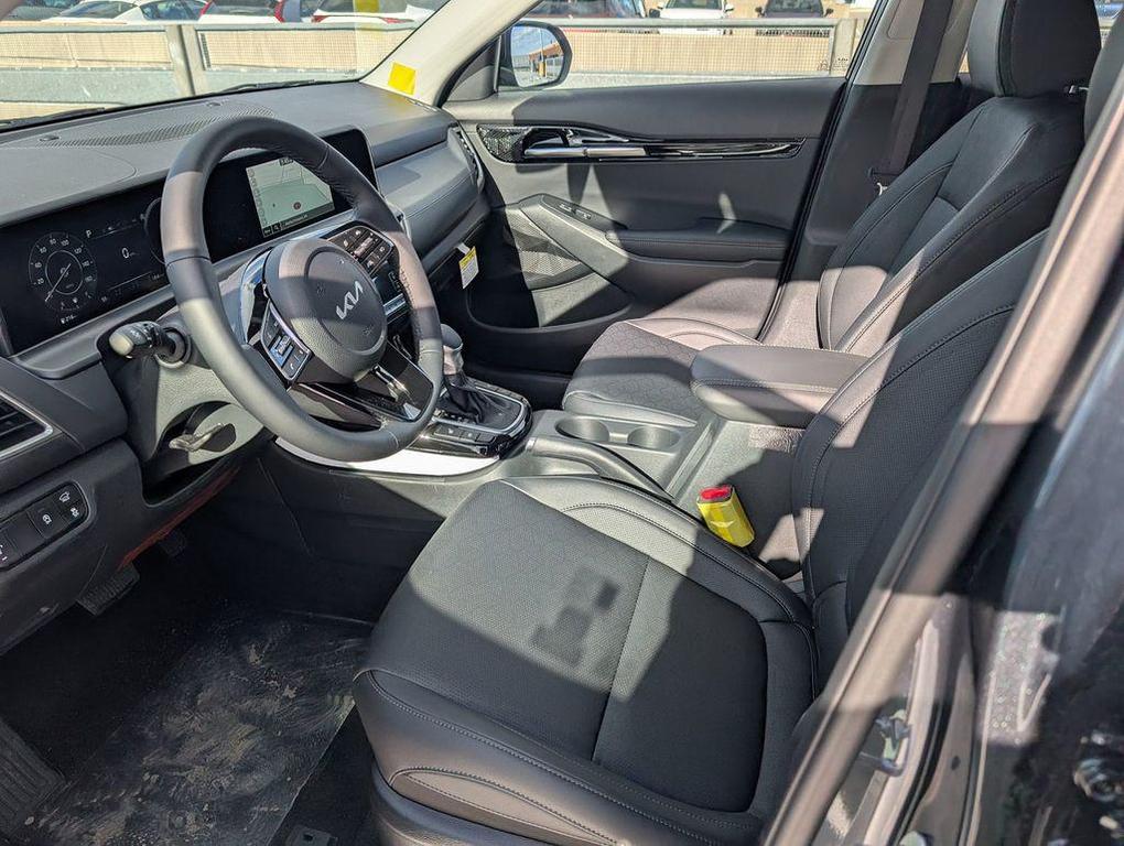 new 2025 Kia Seltos car, priced at $27,945