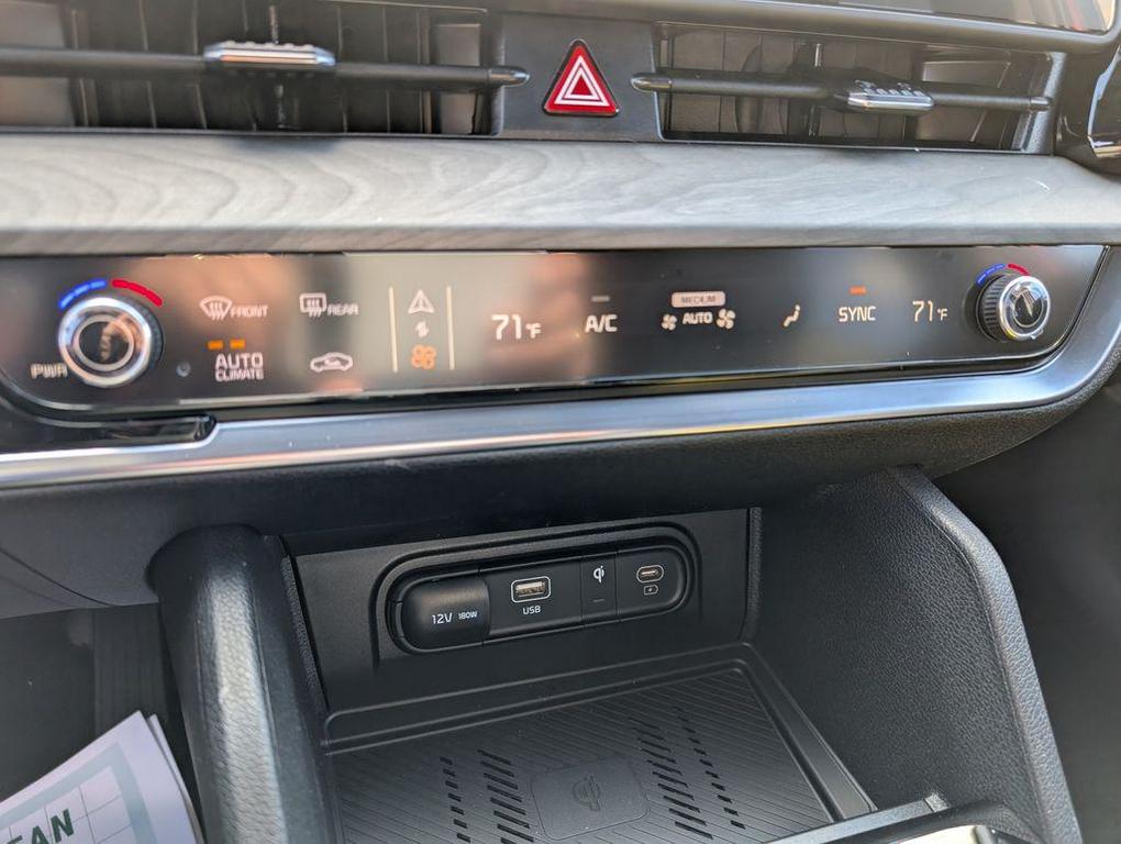 new 2025 Kia Sportage car, priced at $31,838