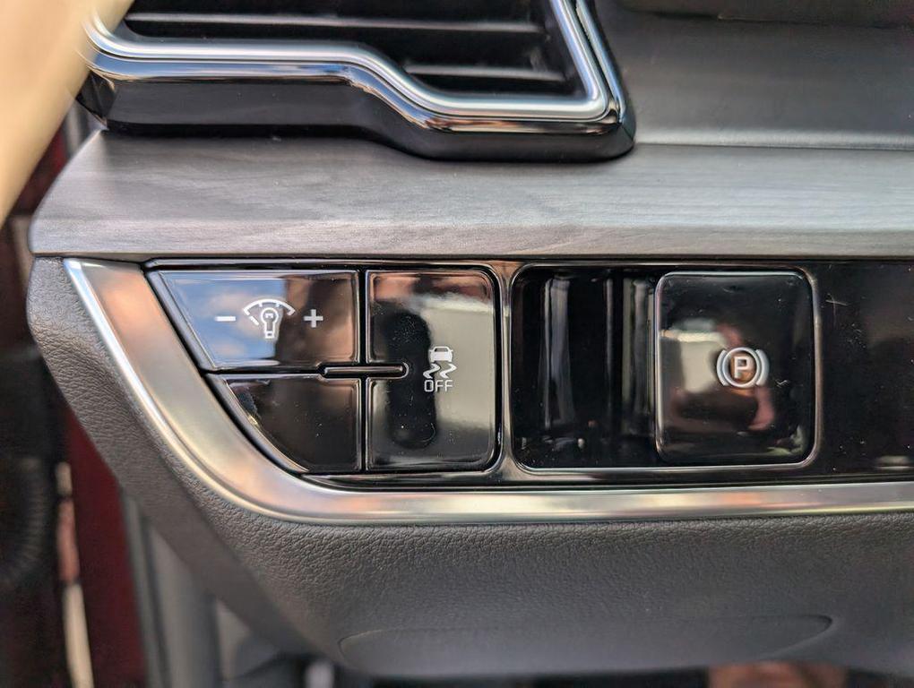 new 2025 Kia Sportage car, priced at $31,838