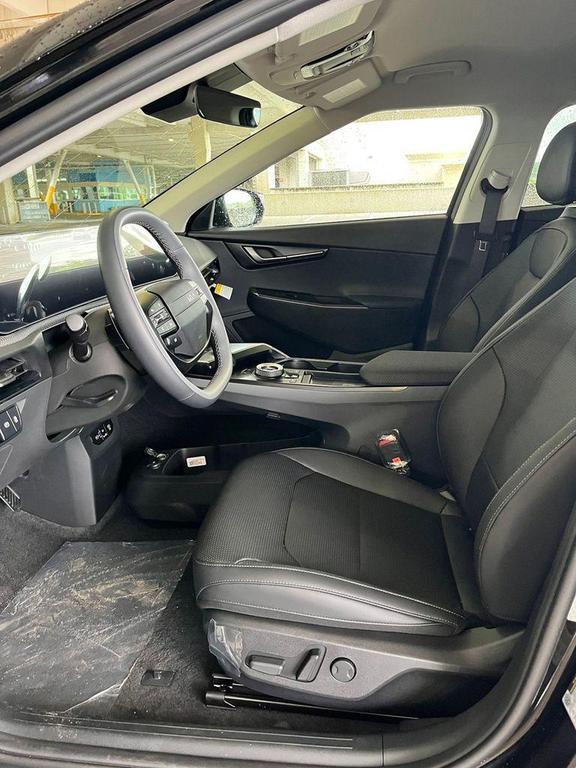 new 2025 Kia EV6 car, priced at $46,704