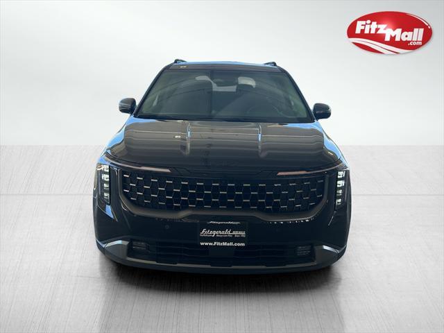 new 2025 Kia Carnival car, priced at $53,424