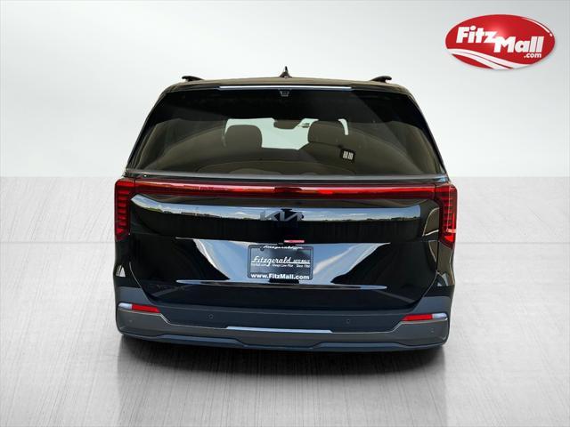 new 2025 Kia Carnival car, priced at $53,424