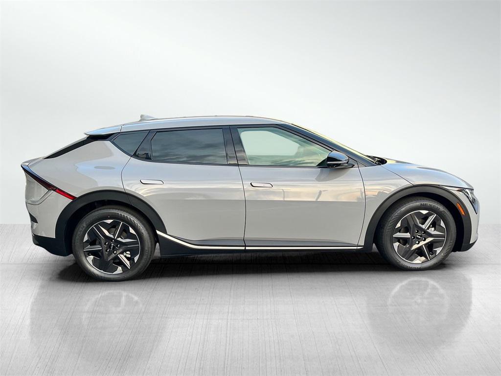 new 2025 Kia EV6 car, priced at $45,336