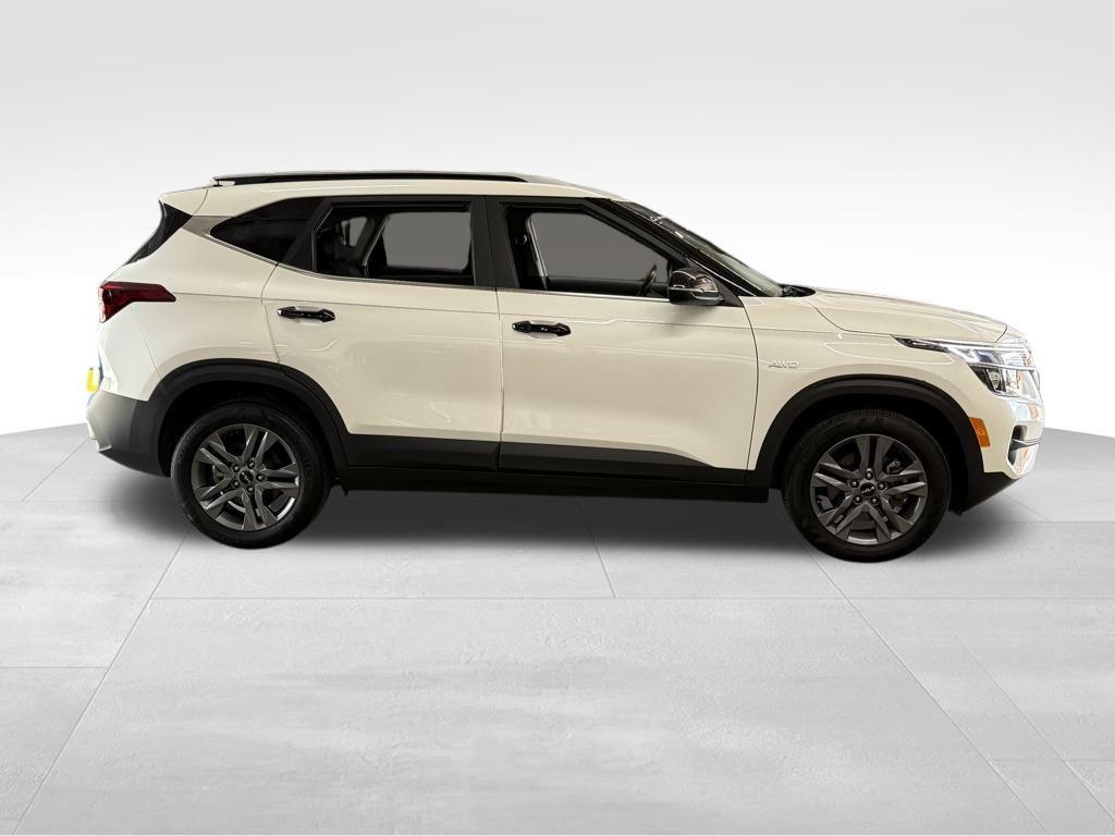 used 2023 Kia Seltos car, priced at $19,988