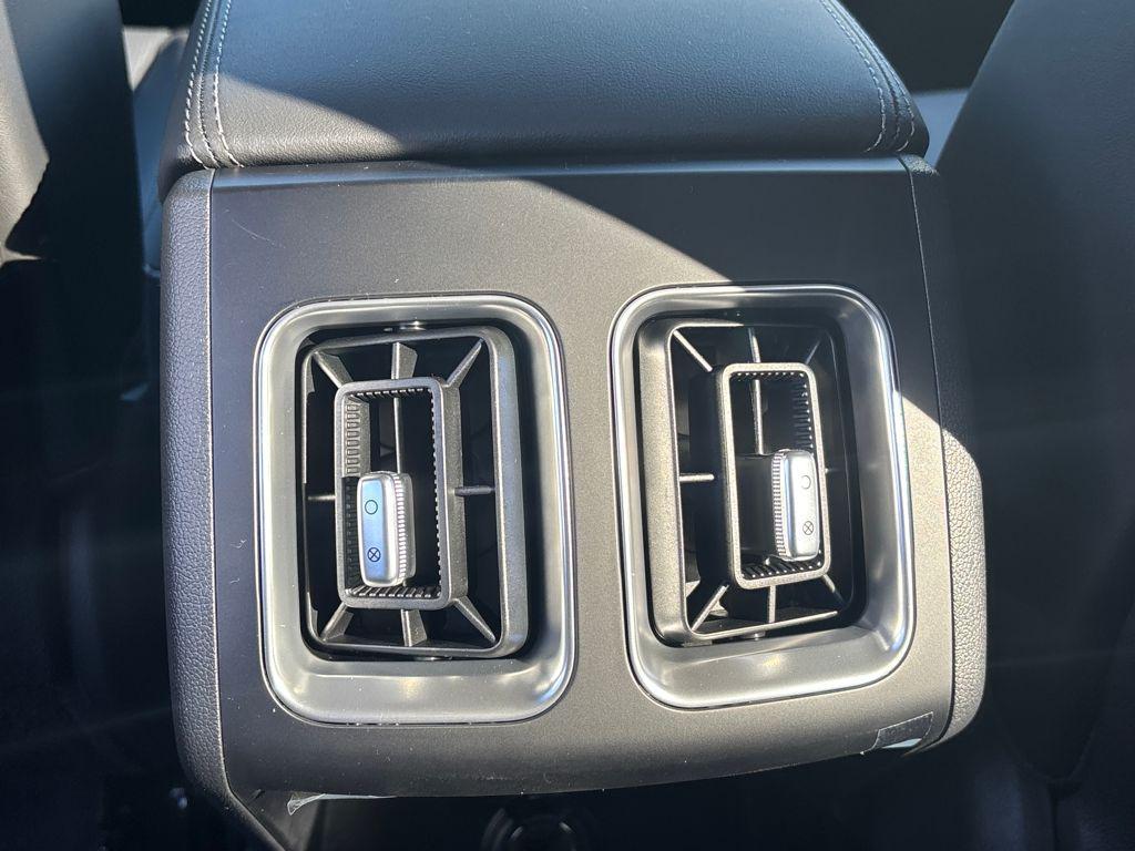 new 2026 Kia Sorento car, priced at $36,627