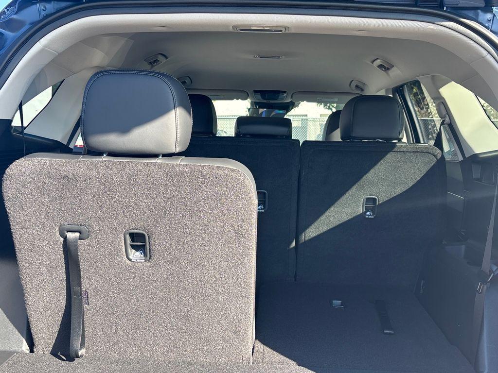 new 2026 Kia Sorento car, priced at $36,627