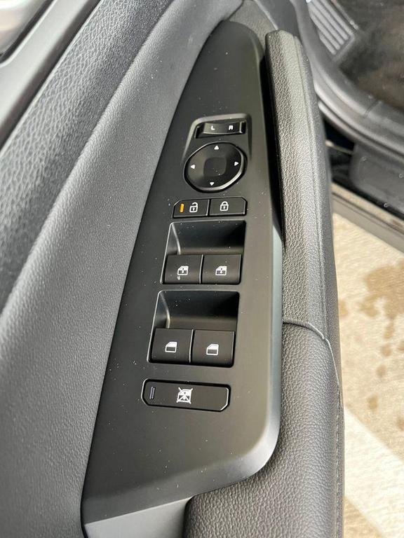 new 2026 Kia Sportage car, priced at $31,679