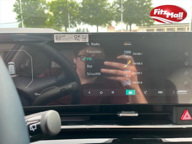 new 2025 Kia Carnival car, priced at $54,424