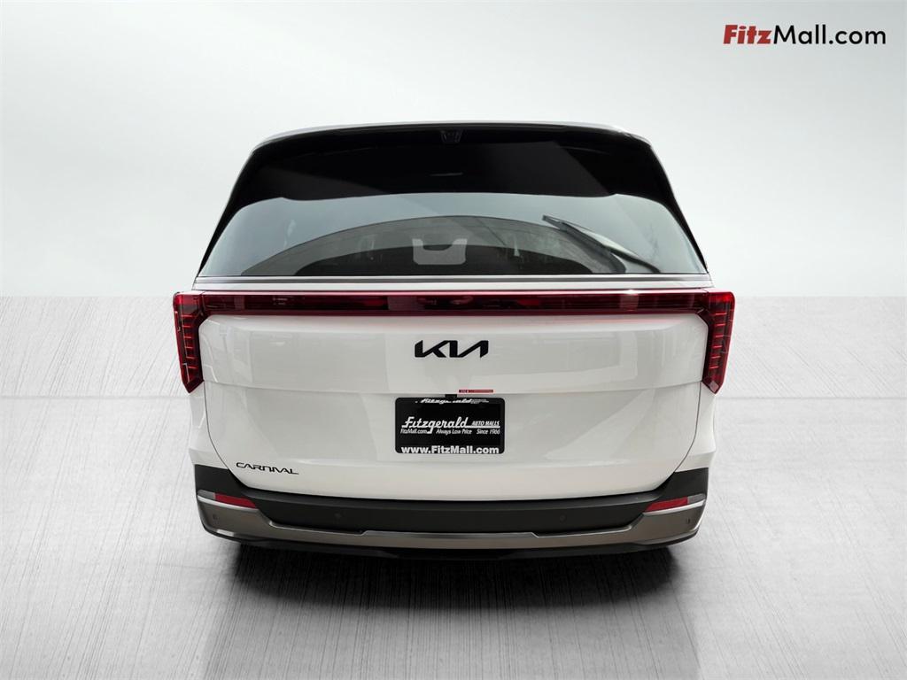 new 2025 Kia Carnival car, priced at $52,424