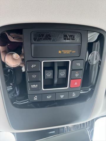 new 2025 Kia Carnival car, priced at $54,424