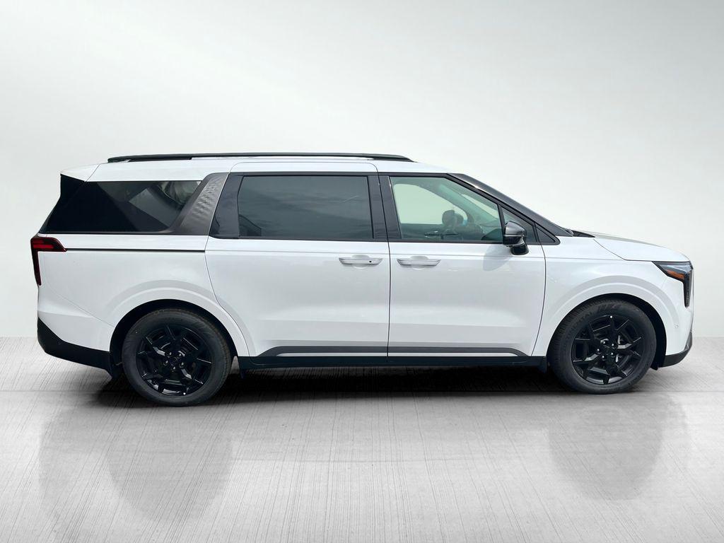 new 2025 Kia Carnival car, priced at $52,424