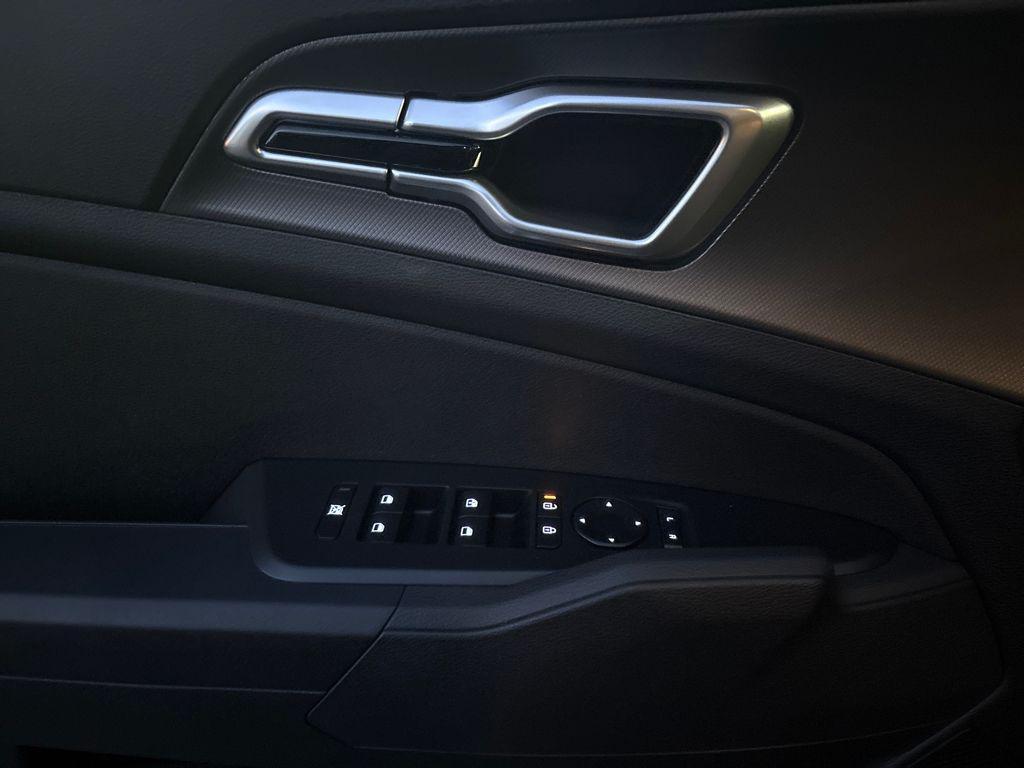 new 2026 Kia Sportage car, priced at $28,672