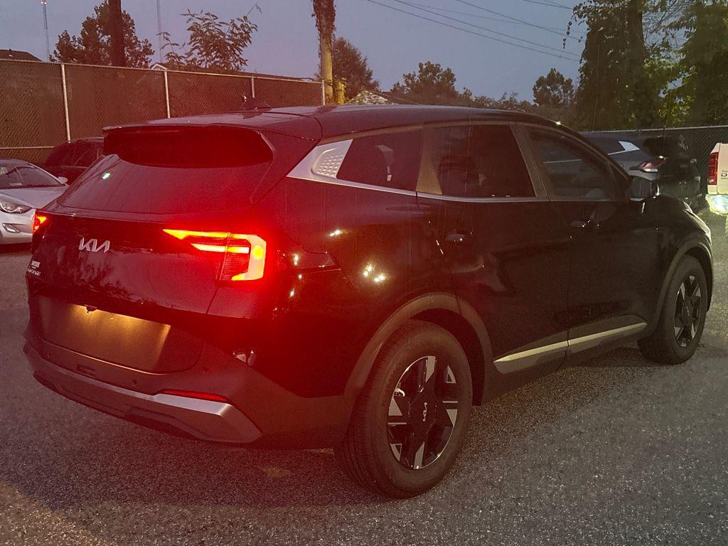 new 2026 Kia Sportage car, priced at $28,672