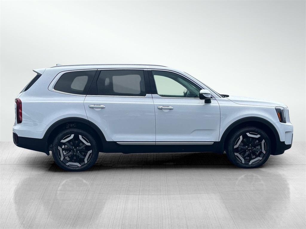 new 2025 Kia Telluride car, priced at $42,493
